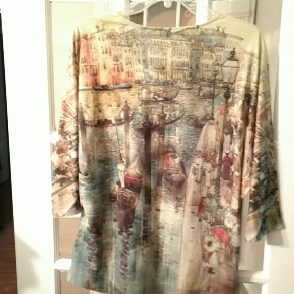 B.L.E.U. print top - Picture 2 of 3